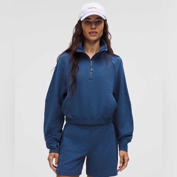 NWT Scuba Cropped Funnel-Neck Half Zip
Waffle - Picture 1 of 3
